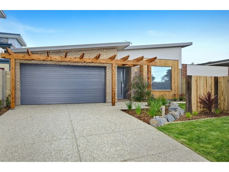 132 Powell Street, Ocean Grove VIC 3226
