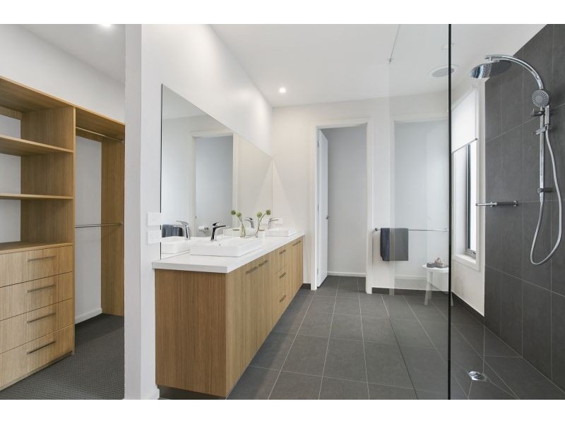 132 Powell Street, Ocean Grove VIC 3226