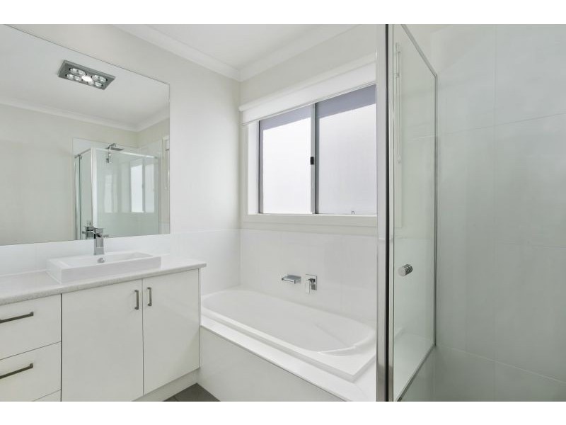 13 Baradine Drive, Ocean Grove VIC 3226