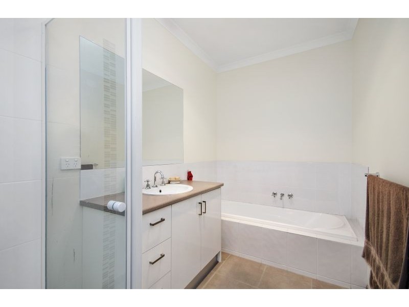 1/52 Penleigh Crescent, Ocean Grove VIC 3226