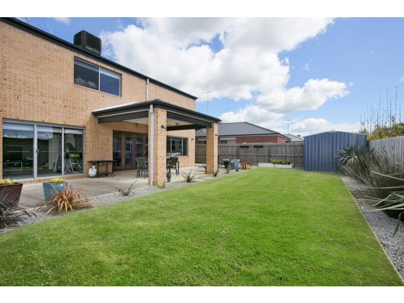 19 Oakdean Boulevard, Ocean Grove VIC 3226