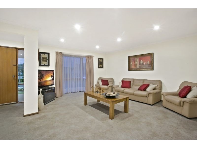 16 Trident Court, Ocean Grove VIC 3226