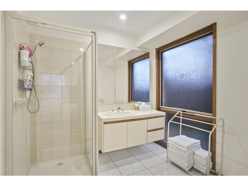 16 Trident Court, Ocean Grove VIC 3226