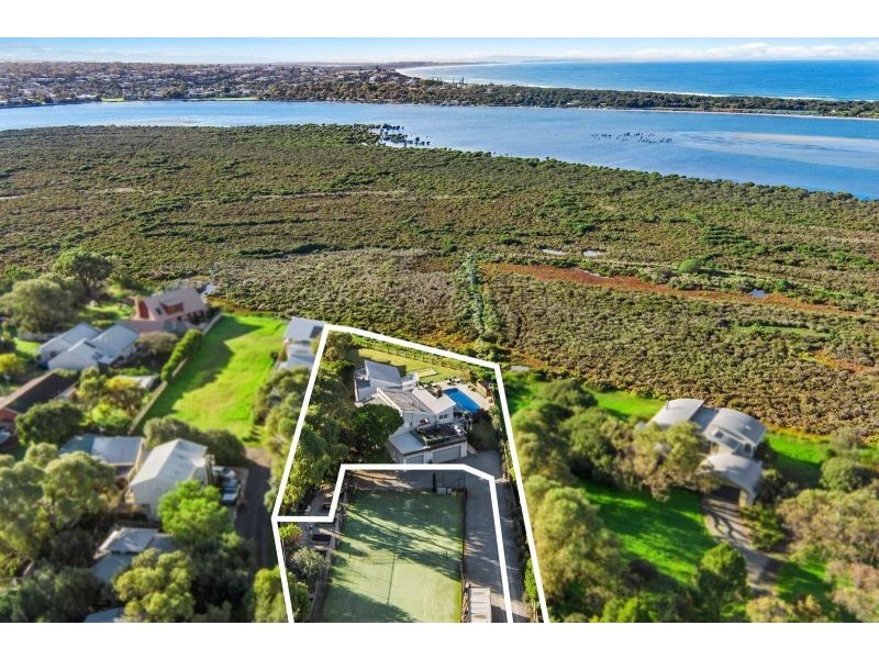 98 Carr Street, Barwon Heads VIC 3227