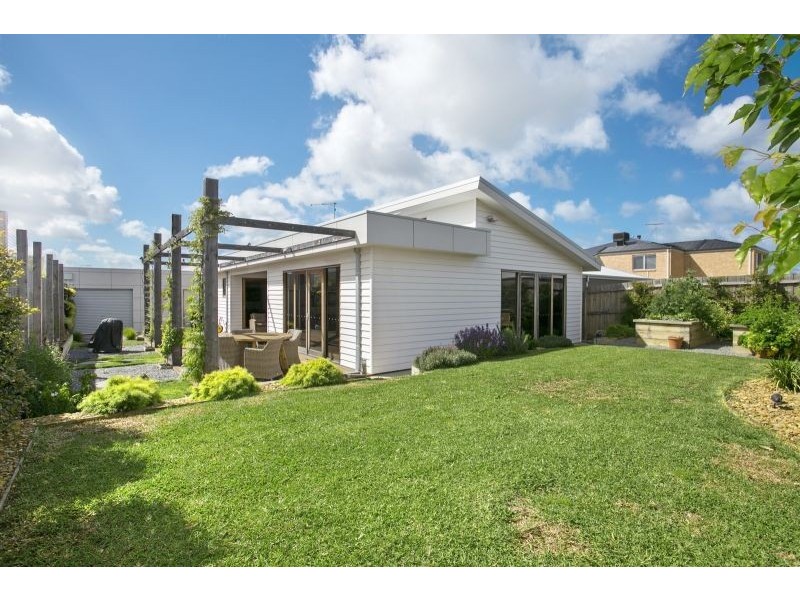 9 Thetis Street, Ocean Grove VIC 3226