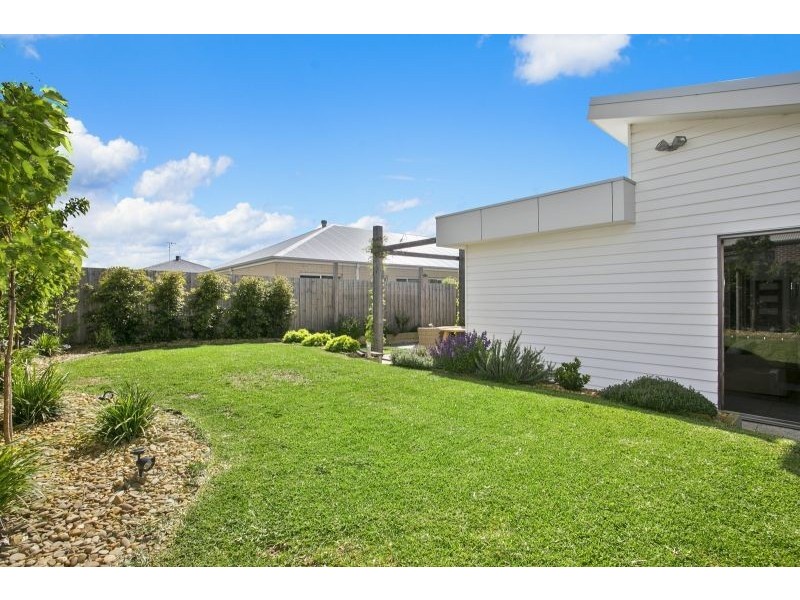 9 Thetis Street, Ocean Grove VIC 3226