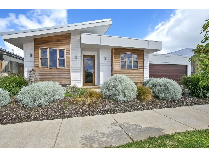 9 Thetis Street, Ocean Grove VIC 3226