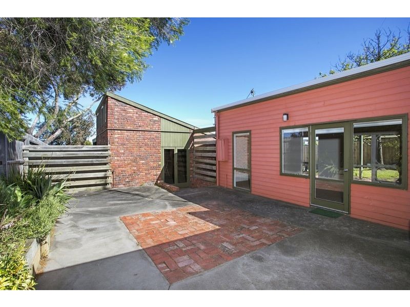 17 Bell Street, Ocean Grove VIC 3226