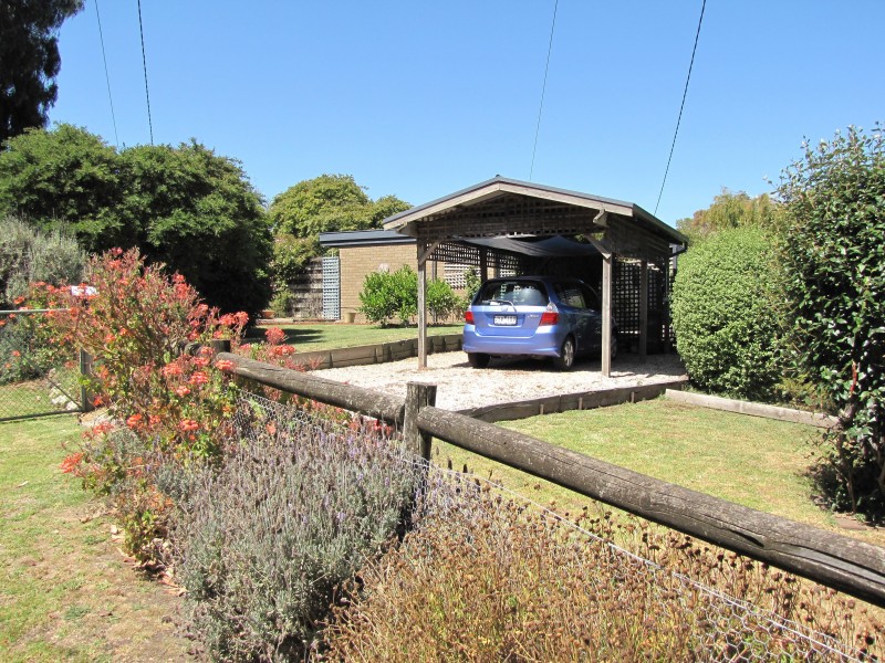 11 Wattlebird Crescent, Barwon Heads VIC 3227