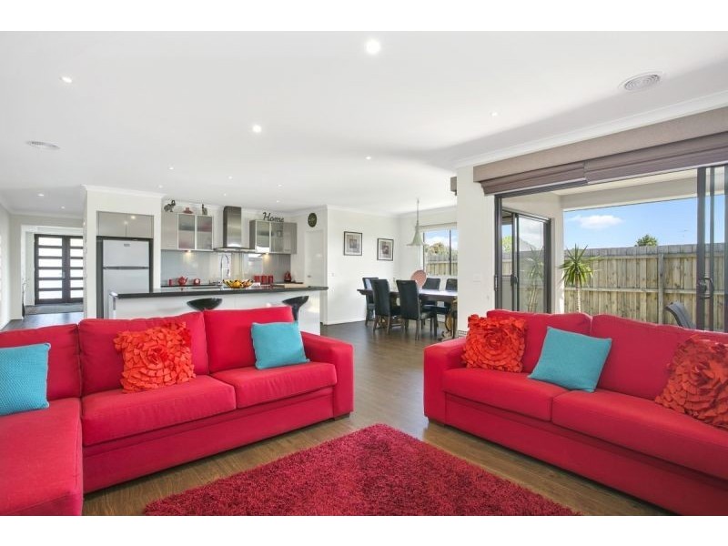2 Lawrenny Court, Barwon Heads VIC 3227
