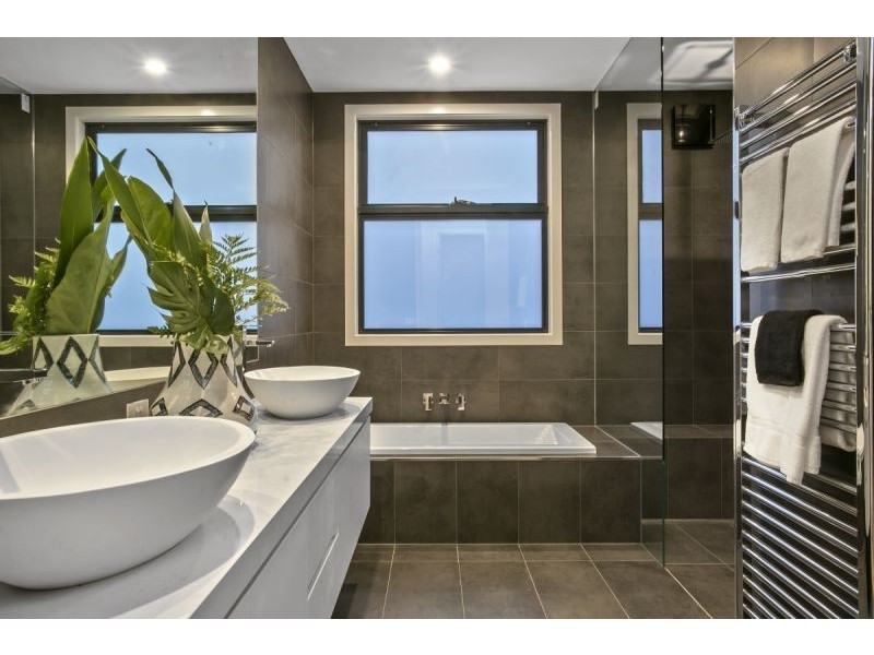 1A Orton Street, Ocean Grove VIC 3226