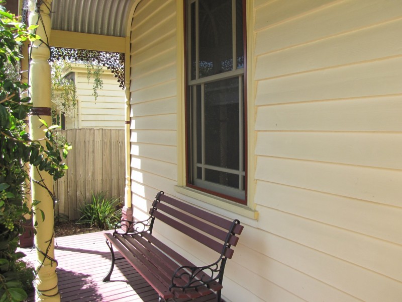 194 Kilgour Street, Geelong VIC 3220