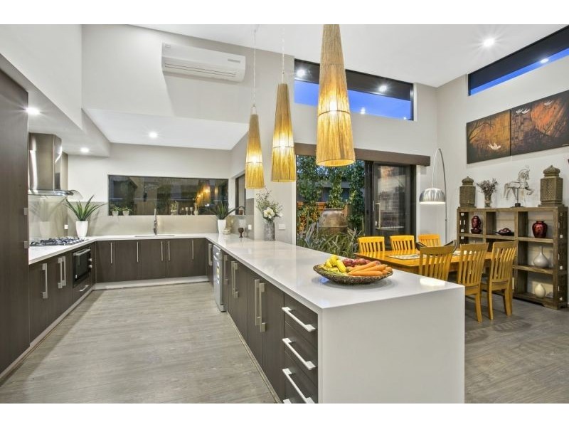 12 Lakes Entrance, Point Lonsdale VIC 3225