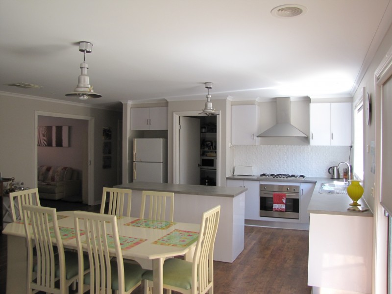 17 Bonnyvale Road, Ocean Grove VIC 3226