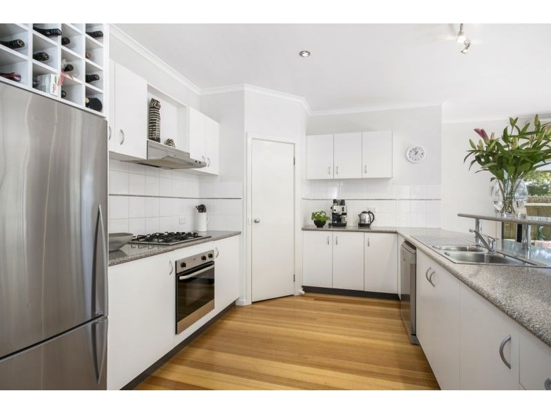 18 Sweetman Parade, Ocean Grove VIC 3226