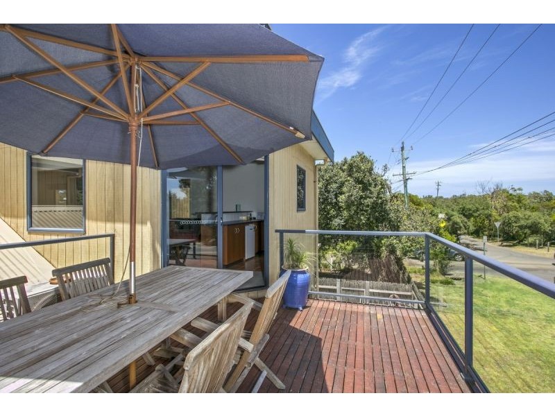 18 Sweetman Parade, Ocean Grove VIC 3226