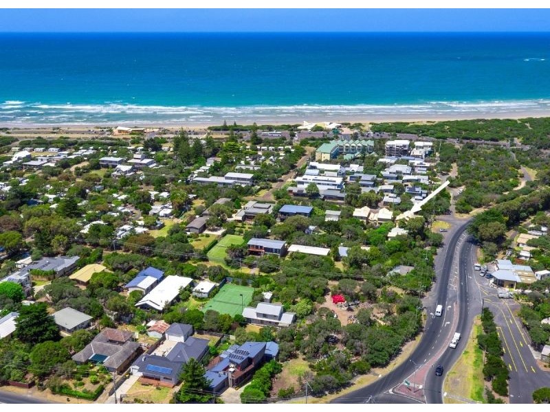 18 Sweetman Parade, Ocean Grove VIC 3226