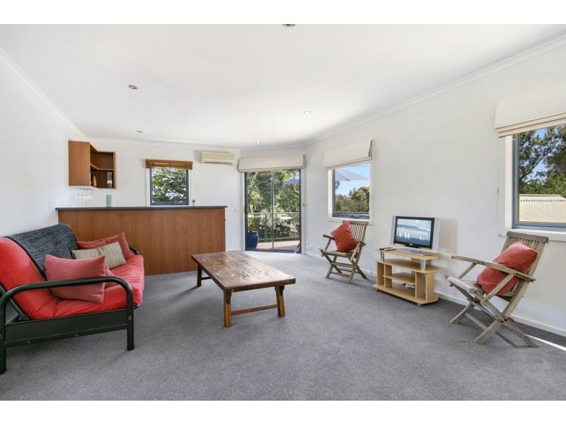 18 Sweetman Parade, Ocean Grove VIC 3226