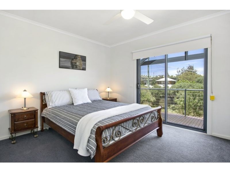 18 Sweetman Parade, Ocean Grove VIC 3226