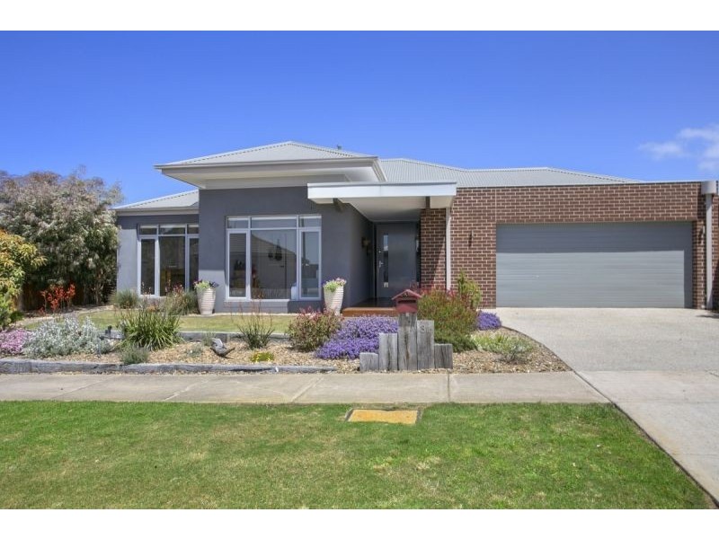 31 Penleigh Crescent, Ocean Grove VIC 3226