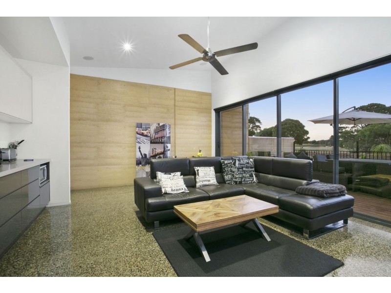 18 Plantation Drive, Connewarre VIC 3227