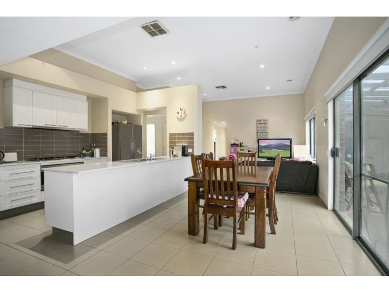 33 Madeley St, Ocean Grove VIC 3226