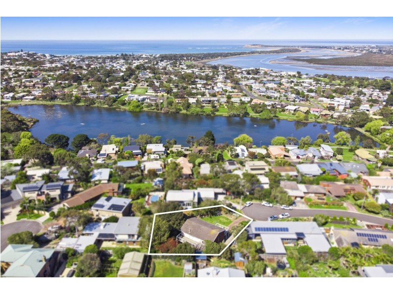 9 Azure Court, Ocean Grove VIC 3226