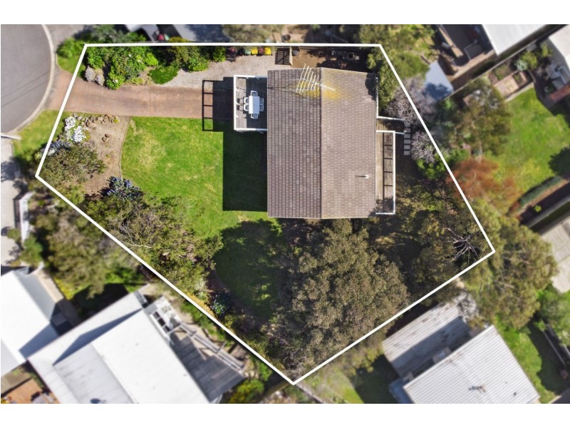 9 Azure Court, Ocean Grove VIC 3226