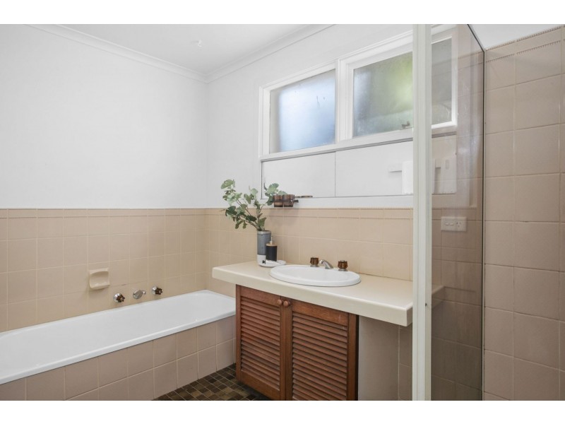 9 Azure Court, Ocean Grove VIC 3226