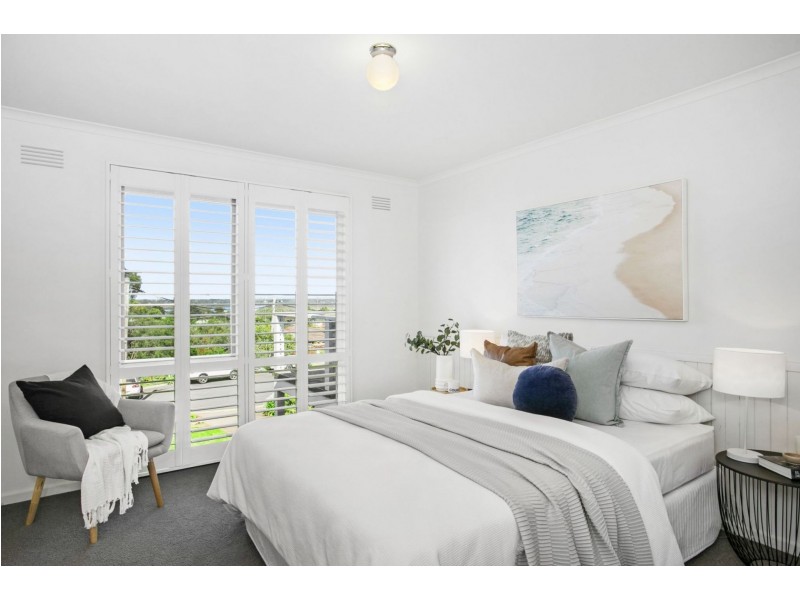 9 Azure Court, Ocean Grove VIC 3226