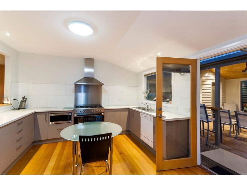 34 Wallington Road, Ocean Grove VIC 3226
