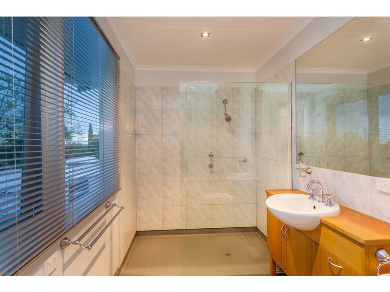34 Wallington Road, Ocean Grove VIC 3226