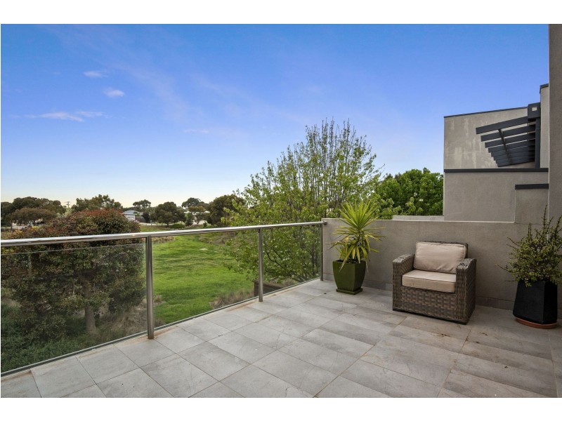 8/12-14 Seabank Drive, Barwon Heads VIC 3227