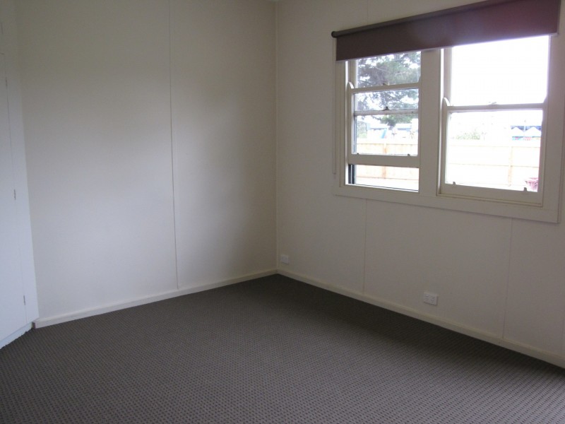 2/175 Bonnyvale Road, Ocean Grove VIC 3226