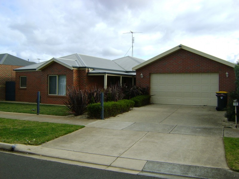 18 Canowindra Way, Leopold VIC 3224