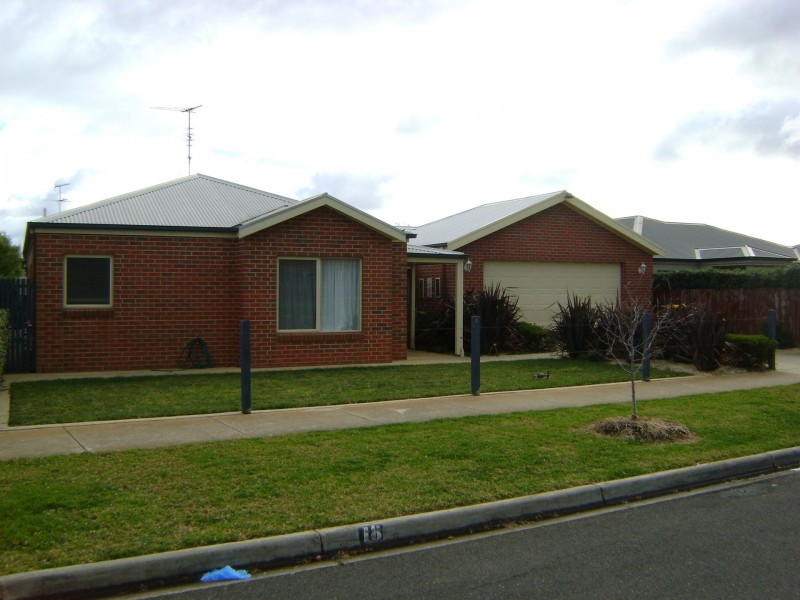 18 Canowindra Way, Leopold VIC 3224