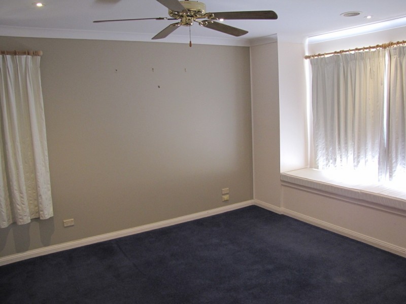 18 Canowindra Way, Leopold VIC 3224