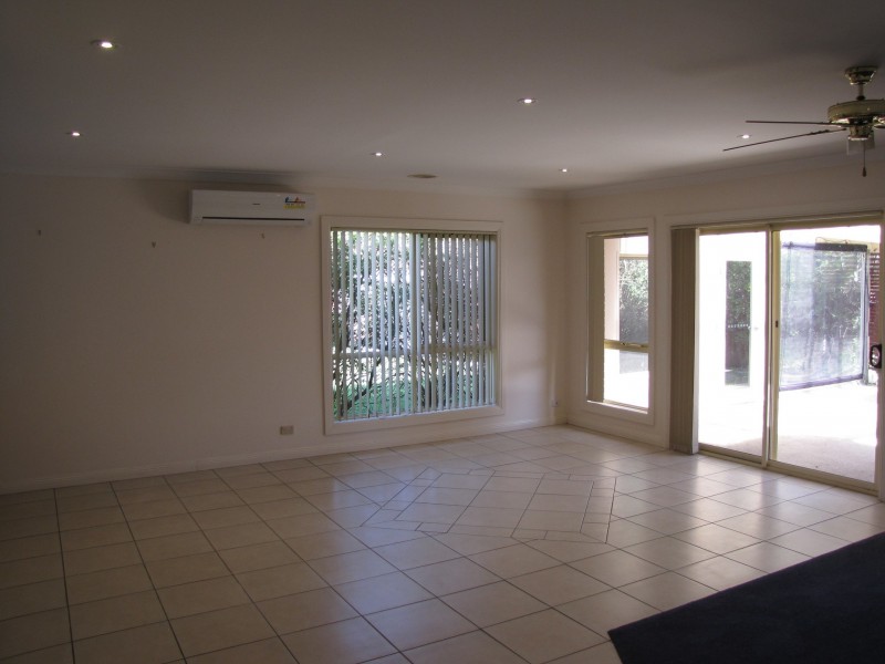 18 Canowindra Way, Leopold VIC 3224