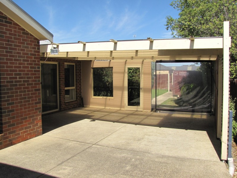 18 Canowindra Way, Leopold VIC 3224