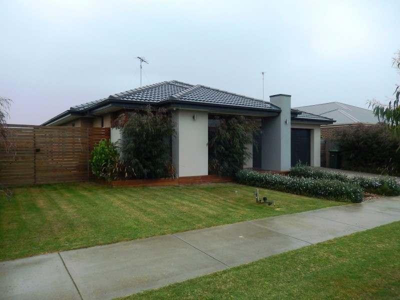 27 Holburn Rise, Ocean Grove VIC 3226
