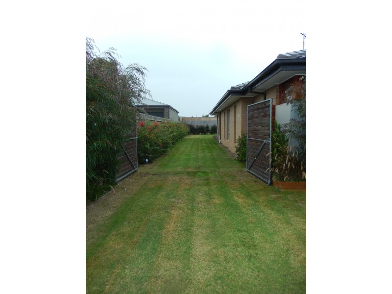 27 Holburn Rise, Ocean Grove VIC 3226
