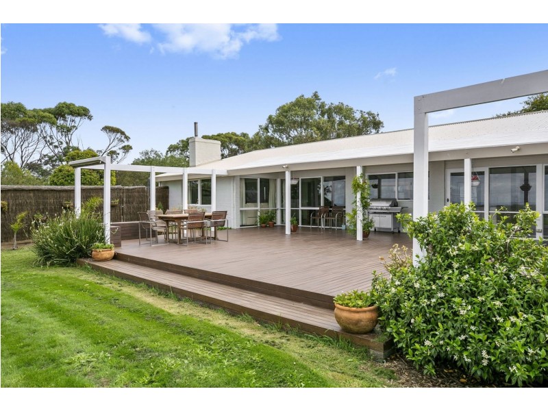 521-529 Queenscliff Road, St Leonards VIC 3223