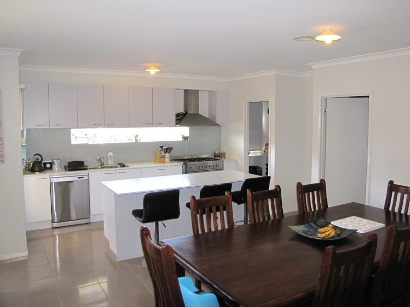 16 Merlan Street, Ocean Grove VIC 3226