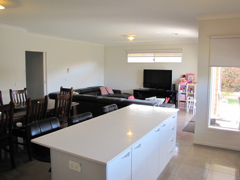 16 Merlan Street, Ocean Grove VIC 3226