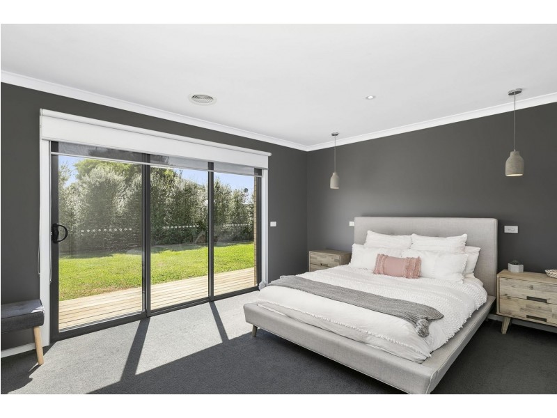 9 Empress Blvd, Ocean Grove VIC 3226