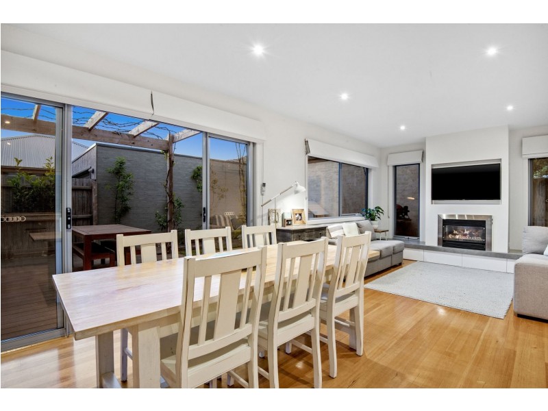 2/42 Golf Links Road, Barwon Heads VIC 3227