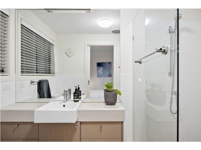 2/42 Golf Links Road, Barwon Heads VIC 3227