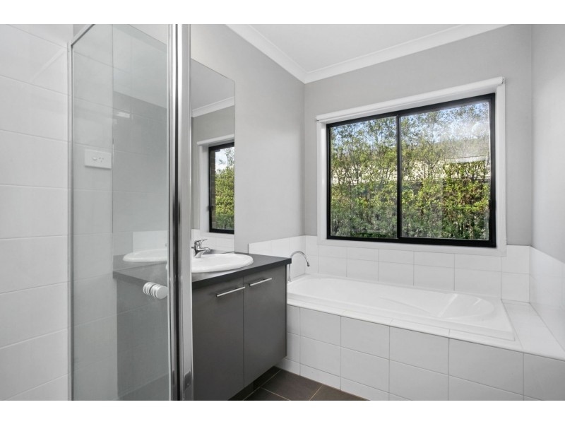 78 Oakdean Boulevard, Ocean Grove VIC 3226