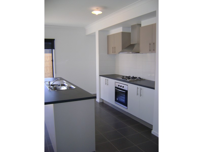 24 Curzon Drive, Ocean Grove VIC 3226