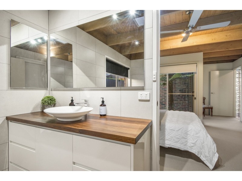 18 Trident Court, Ocean Grove VIC 3226